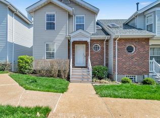 3158 Carrsville Ct, Saint Louis, MO 63139