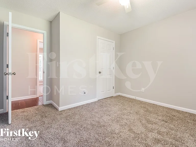 996 Highway 211 NE — Photo 10