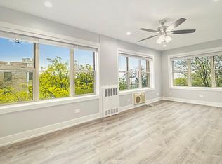 1303 W Estes Ave #1, Chicago, IL 60626
