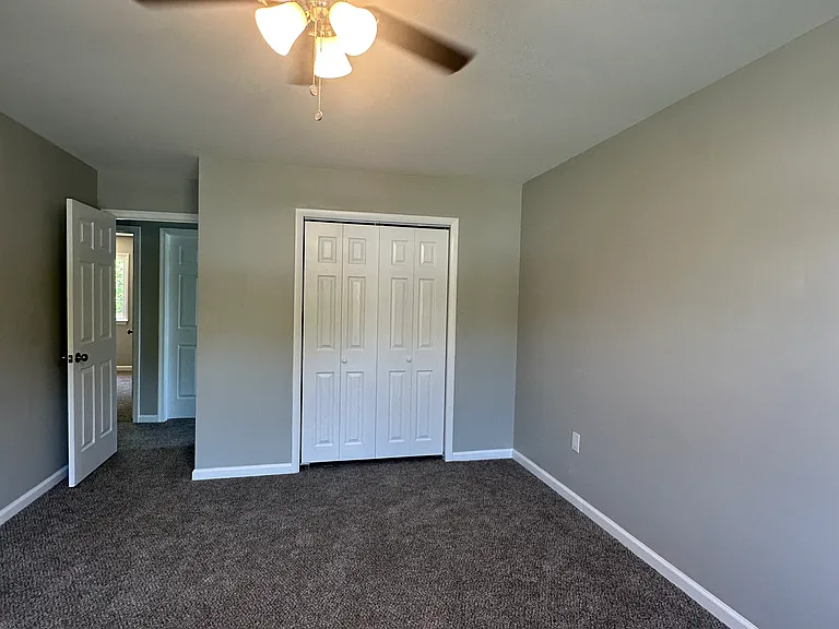 14 Danbury Dr — Photo 13