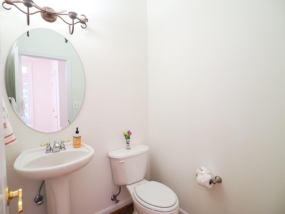 1st image of 21817 Wingfoot Ct
