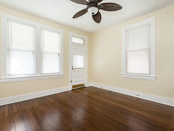 4th image of 4605 Newport Ave