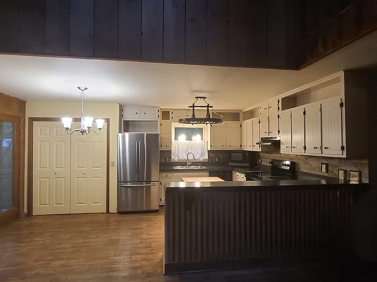 120 Rocky Stream Ct — Photo 11