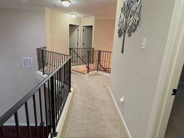 1229 Grainfield Cv — Photo 22