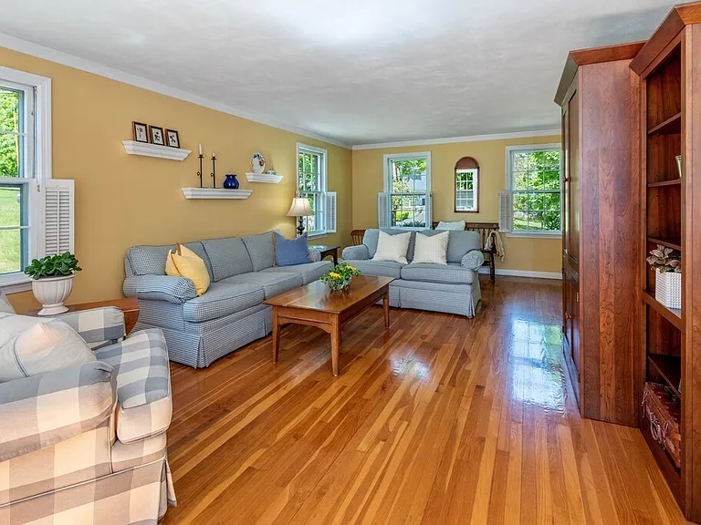 Townsend Dr — Photo 7