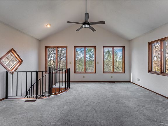 3rd image of 95 Cullen Hills Dr
