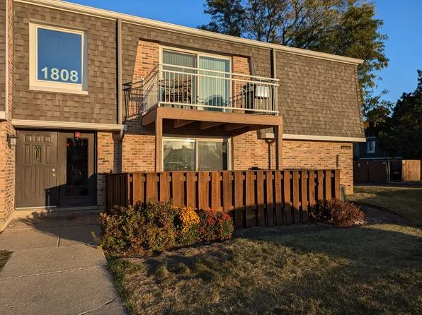 1808 Plum Grove Rd APT 1D, Rolling Meadows, IL 60008