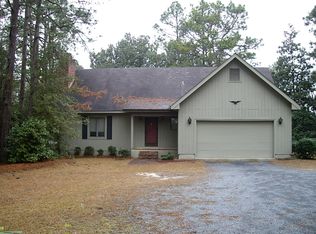 1340 Valley View Rd, Pinehurst, NC 28387