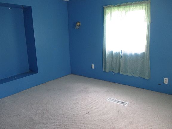 5th image of 79 South St
