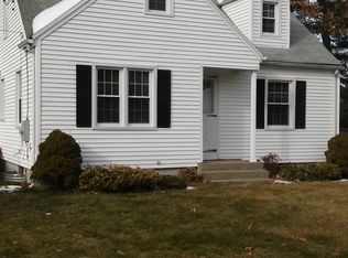 75 Belvidere Ave, Feeding Hills, MA 01030