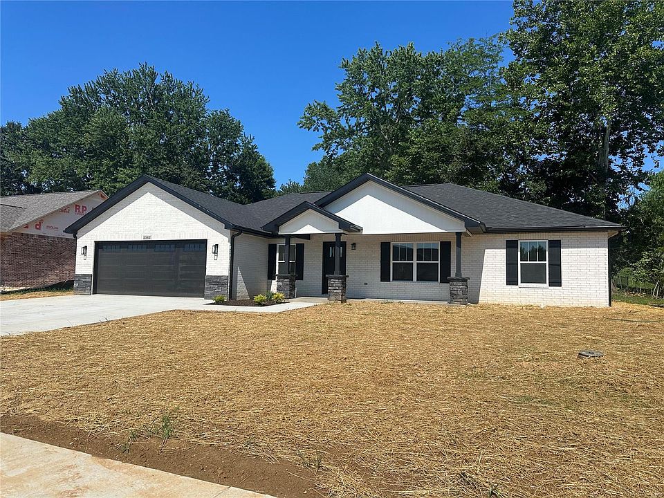 1st image of 2562 Revolution Dr