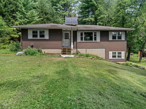 134 Hoags Corners Road, Nassau, NY 12123
