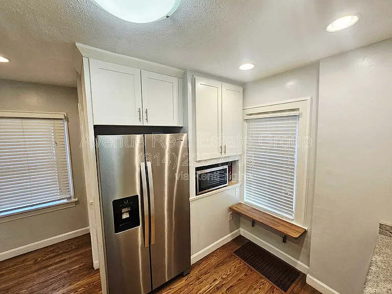 3717 Cambridge Ave — Photo 6
