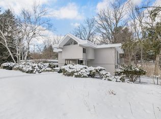 2901 Devonshire Rd, Ann Arbor, MI 48104