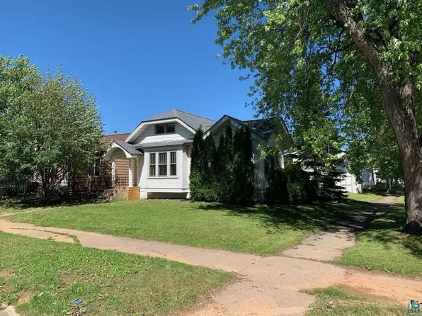 2630 3rd Ave E, Hibbing, MN 55746