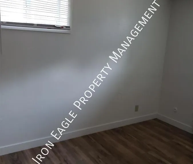 1310 1/2 S Euclid Ave #1310-1/2 — Photo 9