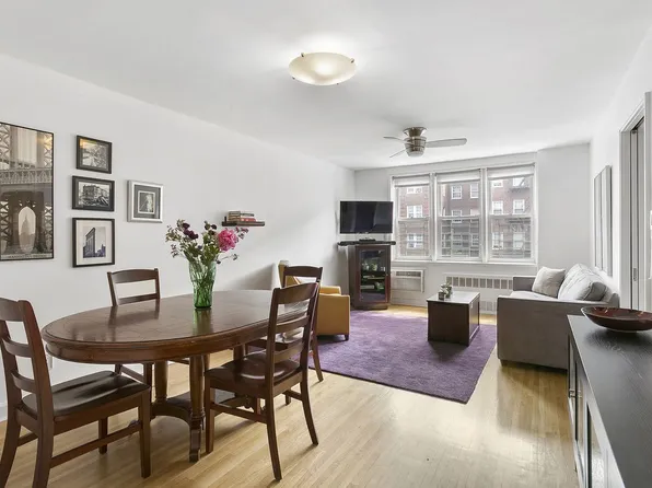 400 E 17th St APT 405, Brooklyn, NY 11226