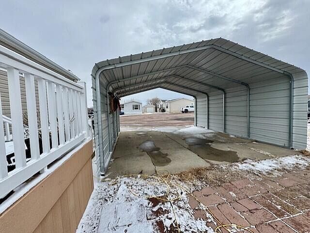 Listing photo 4