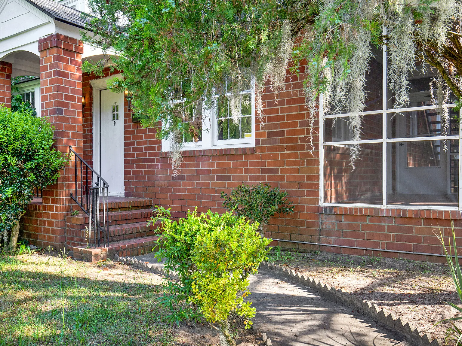 4 bed, 1710 sqft, $2,800 — Photo 2
