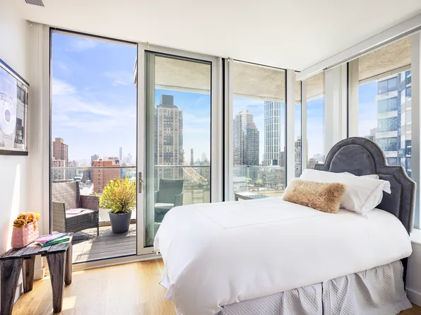 301 East image 9 of 15