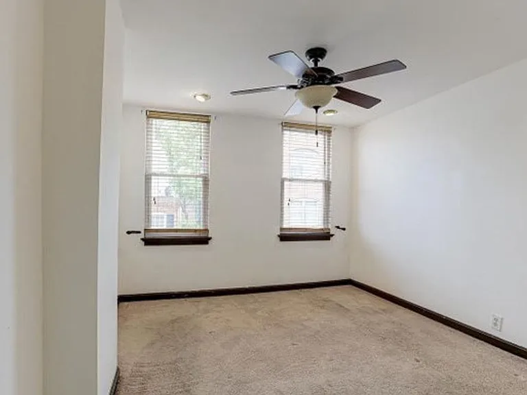 815 S Decker Ave — Photo 6