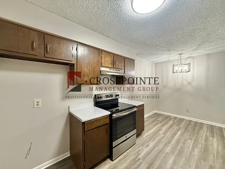 12402 Gentry Triplex — Photo 7