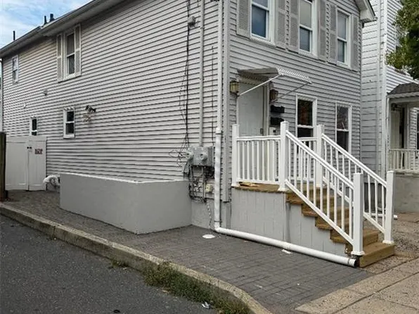 24 Welton St, New Brunswick, NJ 08901