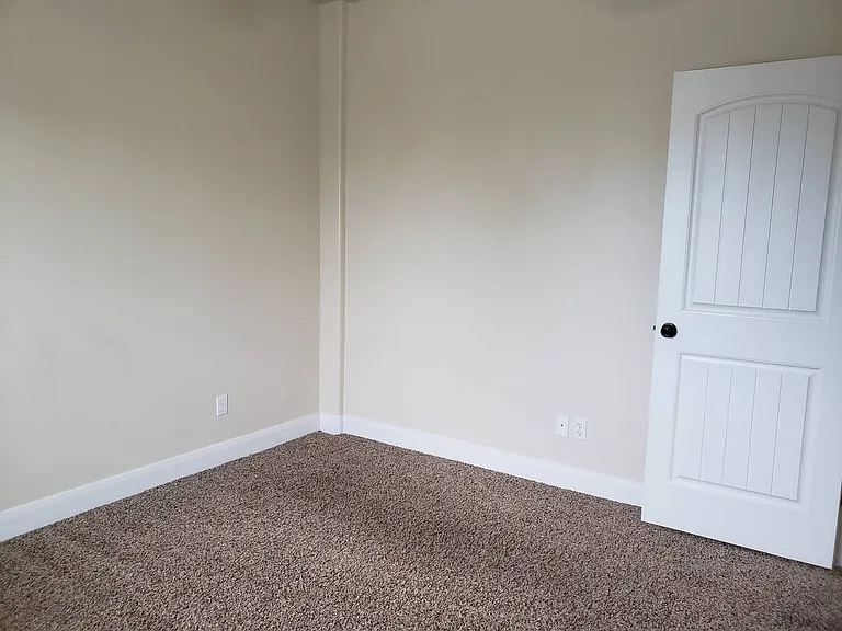 1385 W Clinton Way — Photo 18