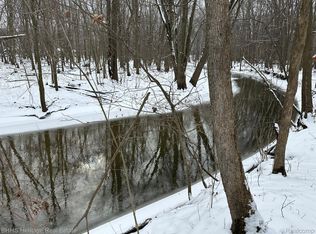 W Allen Rd, Fowlerville, MI 48836