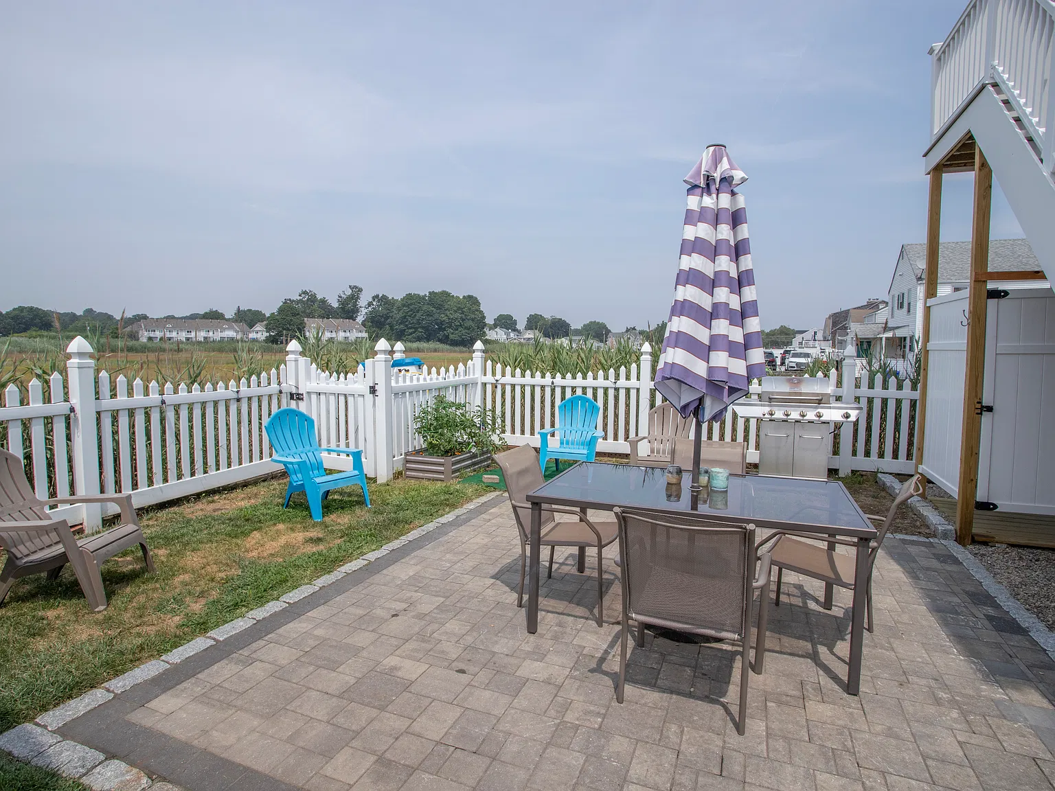 3 bed, 1260 sqft, $2,000 — Photo 3