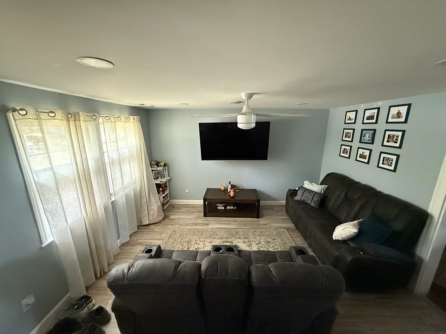 2 bed, 1.5 bath, 958 sqft, $2,700 — Photo 2