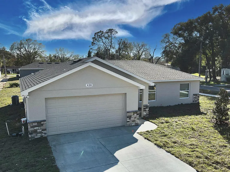 427 Petteway Dr — Photo 18