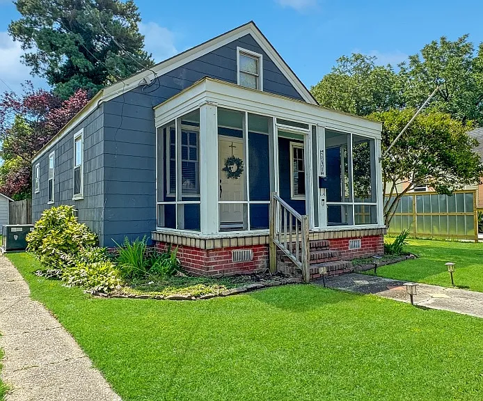 241 Sandpiper Dr — Photo 1