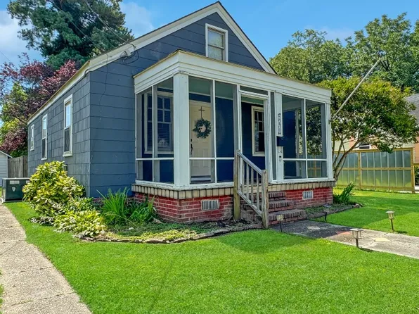 241 Sandpiper Dr, Portsmouth, VA 23704