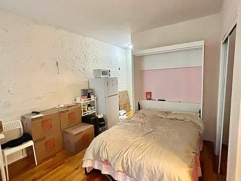 233 E 80th St #3D — Photo 5