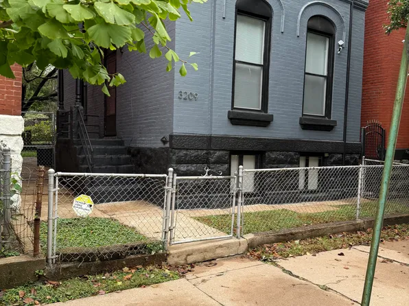 3209 Iowa Ave, Saint Louis, MO 63118