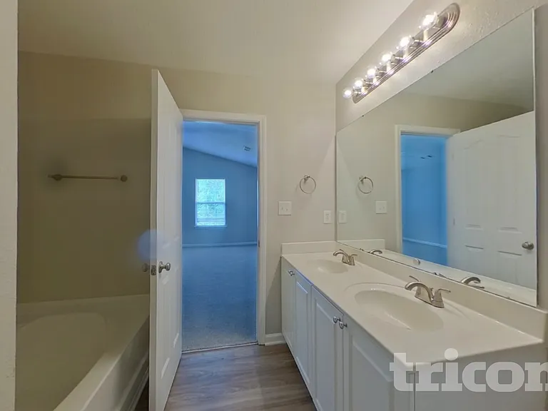 4846 Autumn Oak Dr — Photo 9