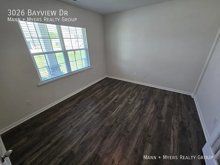 3026 Bayview Dr — Photo 6