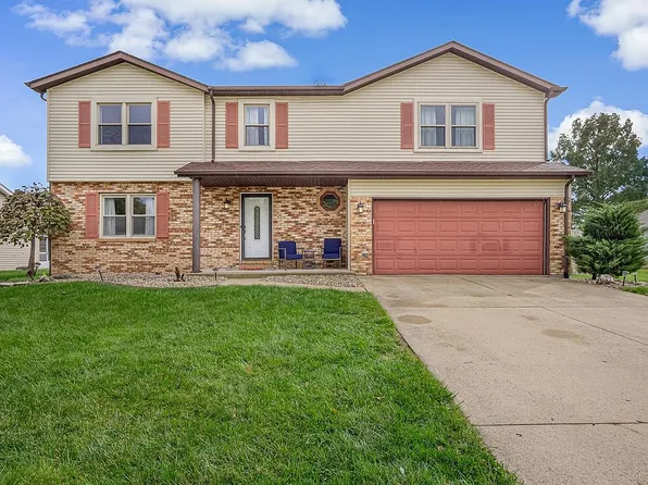 1005 Daniel Dr, Maryville, IL 62062