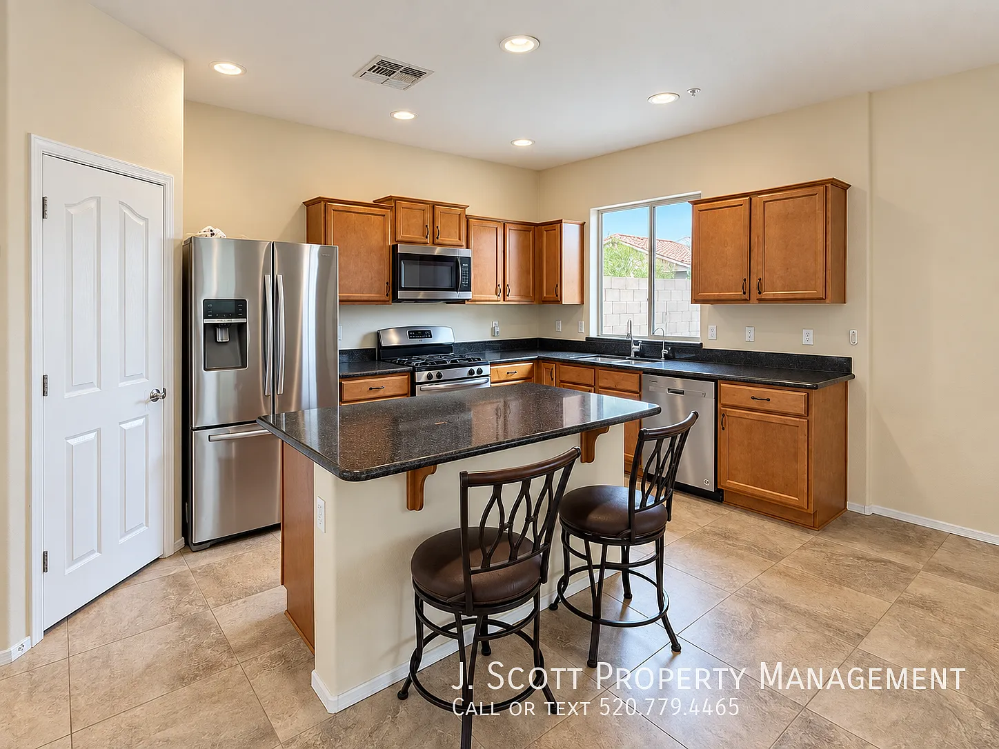 Gilbert Rental Alert! Charming 3BD/2BA Home in Seville. Open Floor Plan, Large Master, and More! — Photo 3