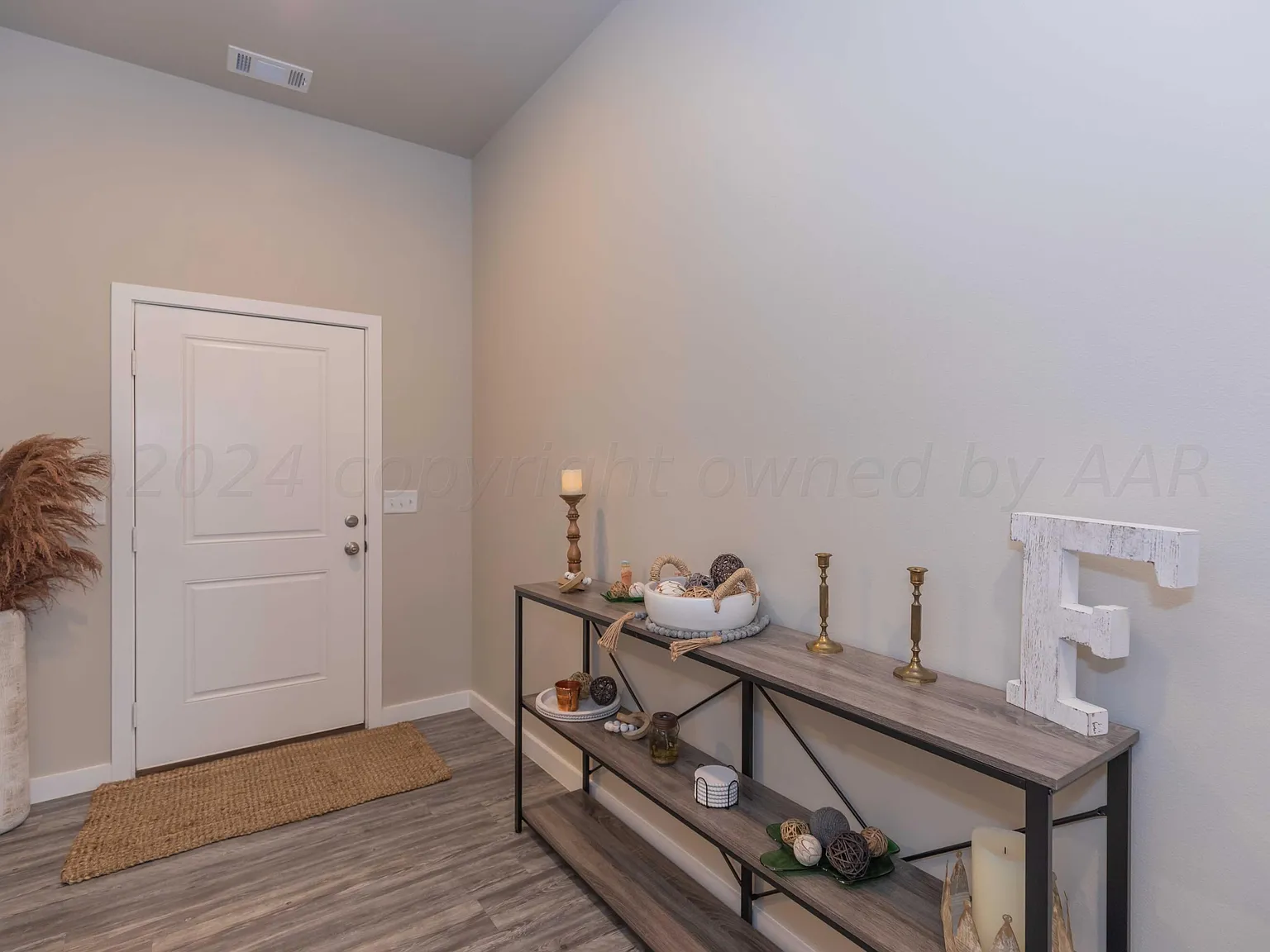 3 bed, 1735 sqft, $2,750 — Photo 4