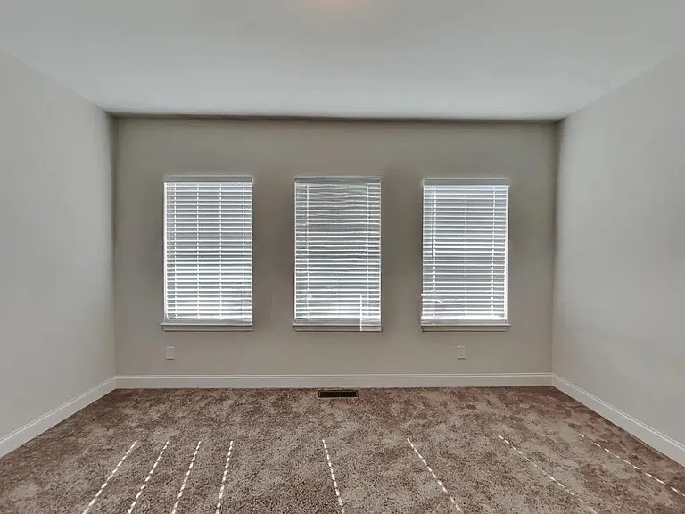 2643 Creekside Dr — Photo 8