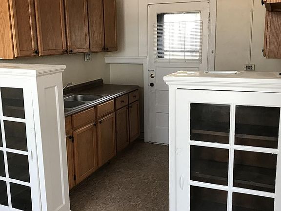 3rd image of 4058 W Belmont Ave APT 3