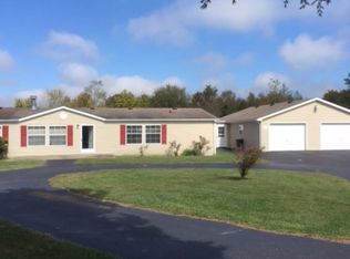 100 Saddlebrook Ln, Columbia, KY 42728