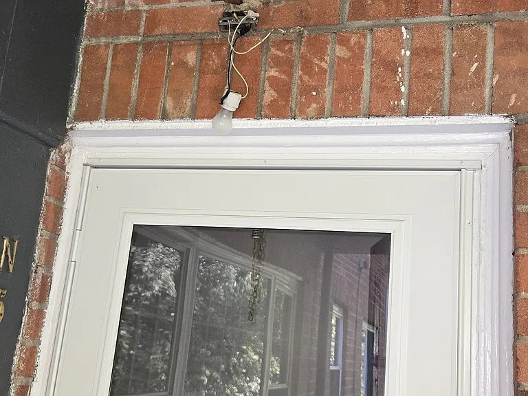 Dover Manor Apartments — Photo 11