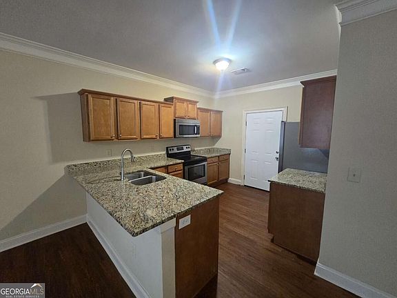 3rd image of 239 Ruth St #1