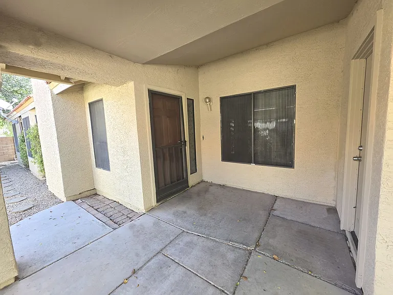 1056 W Sunward Dr — Photo 18