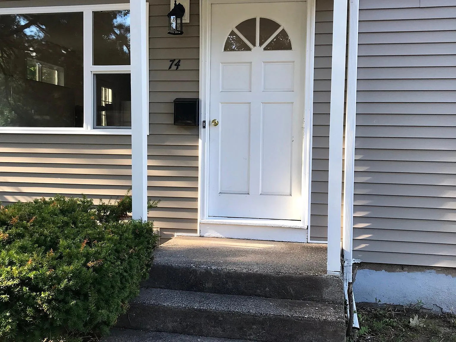 4 bed, 1350 sqft, $2,950 — Photo 2