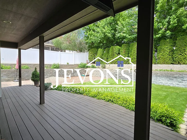6601 Cherry Ridge Ct — Photo 16