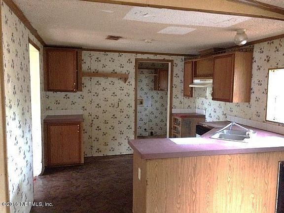 5th image of 8140 Susie St
